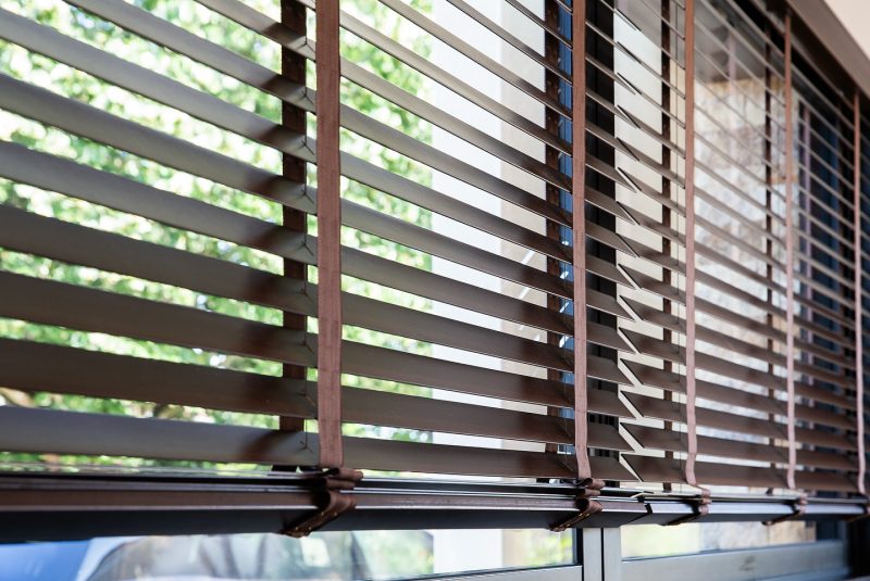 Cortinas venecianas en el hogar modernas